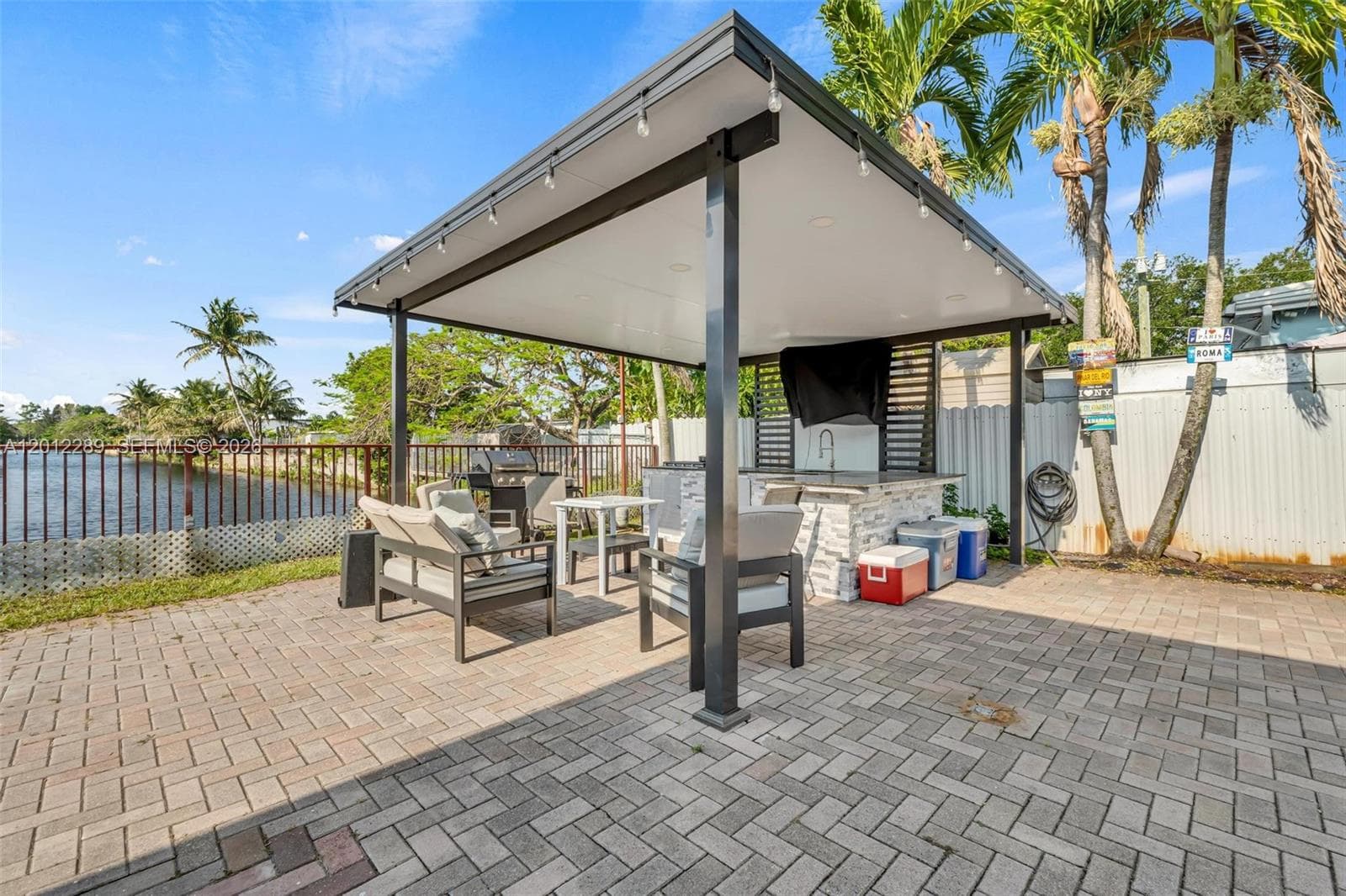 11500 SW 57th Ter, Miami FL 33173 — 25