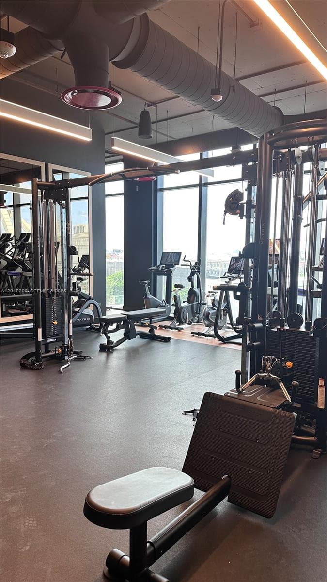 20 NE 11 # 2212A, Miami FL 33132 — 13