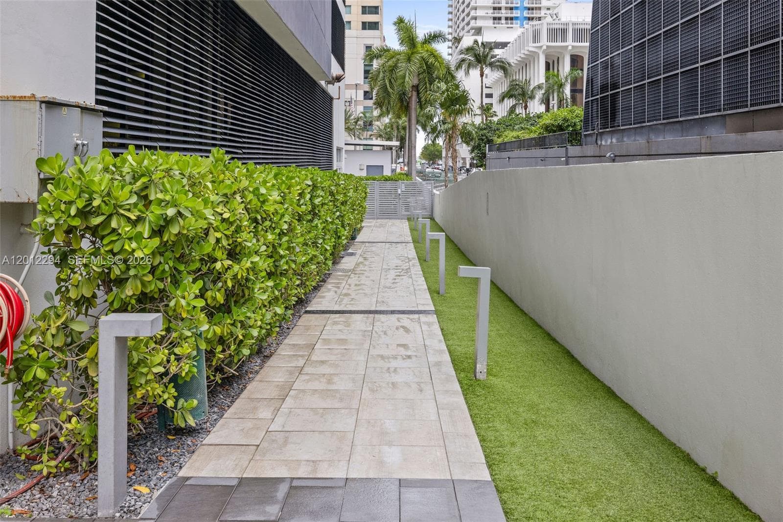 1080 Brickell Ave # 2001, Miami FL 33131 — 32