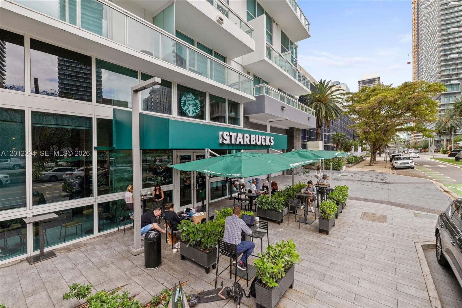 1080 Brickell Ave # 2001, Miami FL 33131 — 33