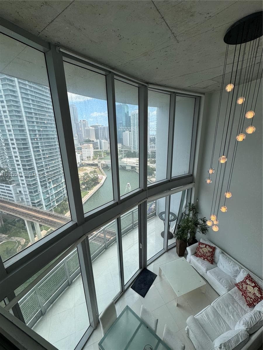 690 SW 1st Ct # 2301, Miami FL 33130 — 23