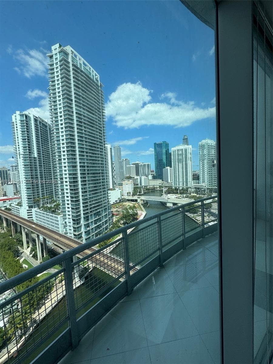 690 SW 1st Ct # 2301, Miami FL 33130 — 6
