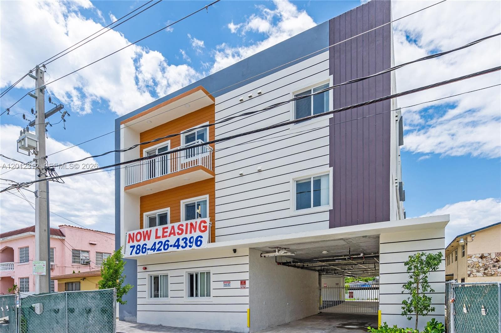 1534 NW 1st St # 204, Miami FL 33125 — 2
