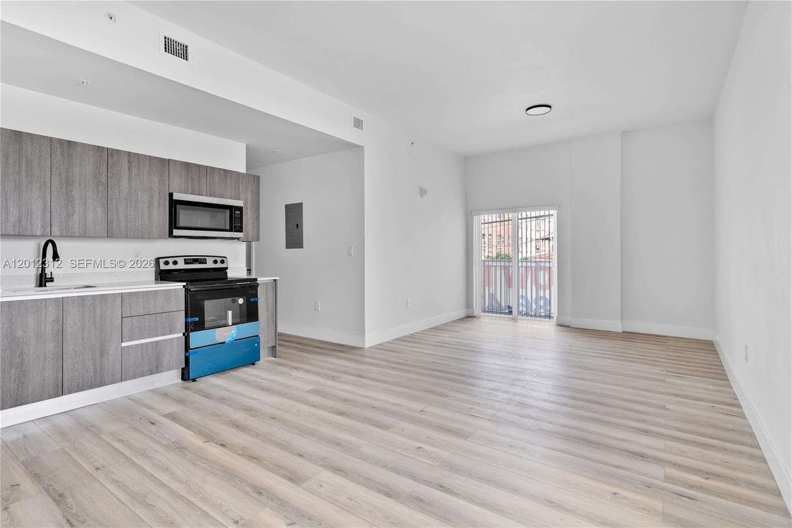 1534 NW 1st St # 204, Miami FL 33125 — 9