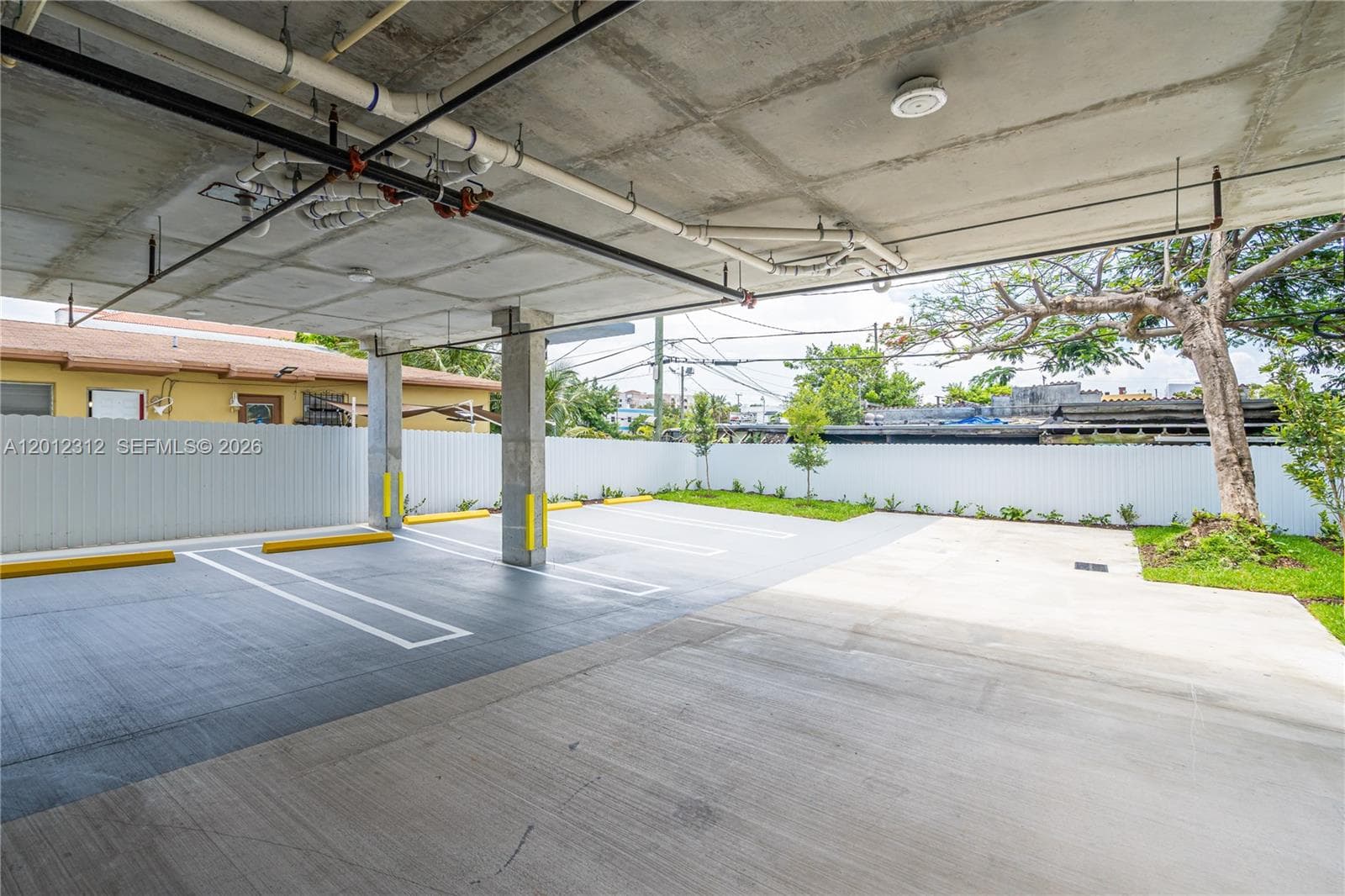 1534 NW 1st St # 204, Miami FL 33125 — 24