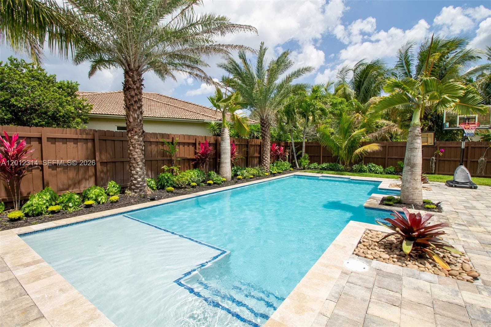 2910 Fairways Dr, Homestead FL 33035 — 32