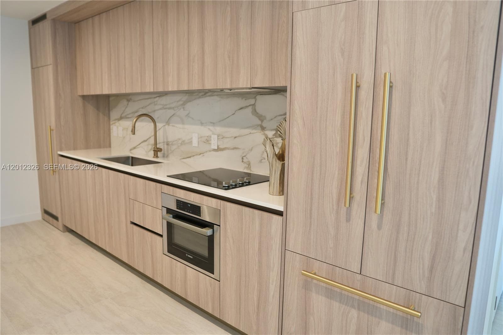 77 SE 5th Street # 2414, Miami FL 33131 — 12
