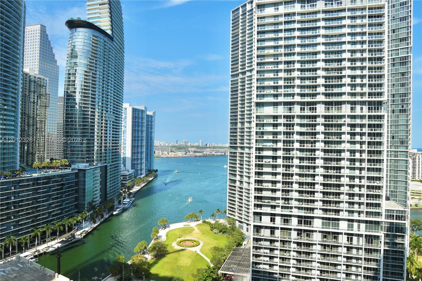 77 SE 5th Street # 2414, Miami FL 33131 — 7