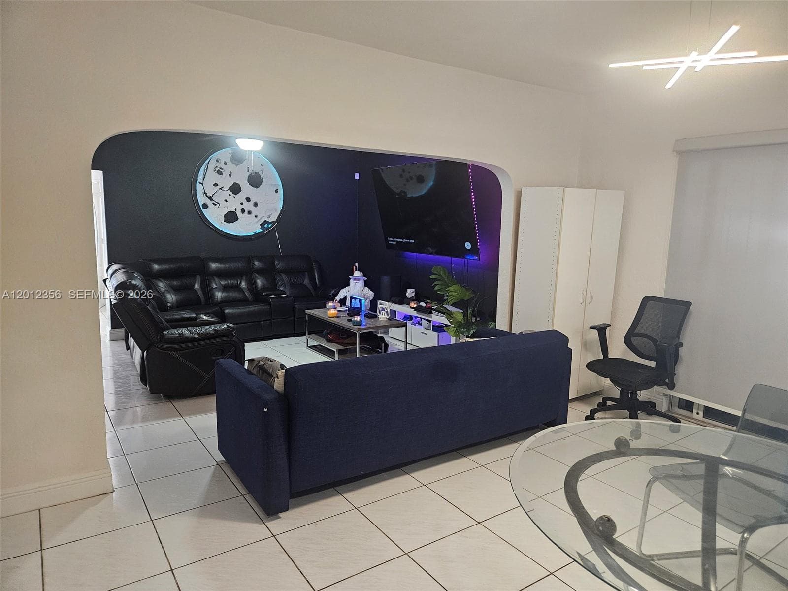 2231 NW 4th Ter, Miami FL 33125 — 5