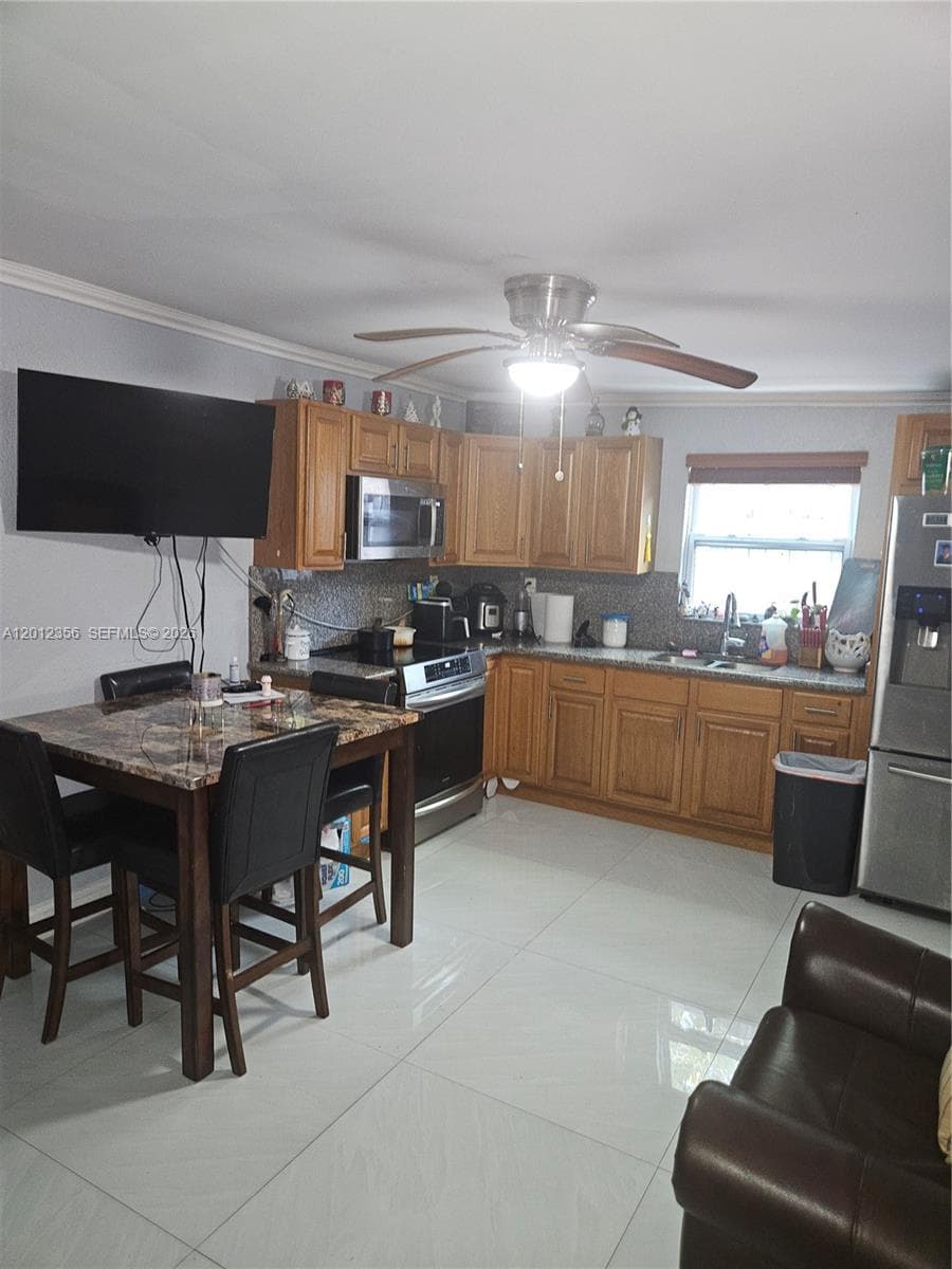 2231 NW 4th Ter, Miami FL 33125 — 14