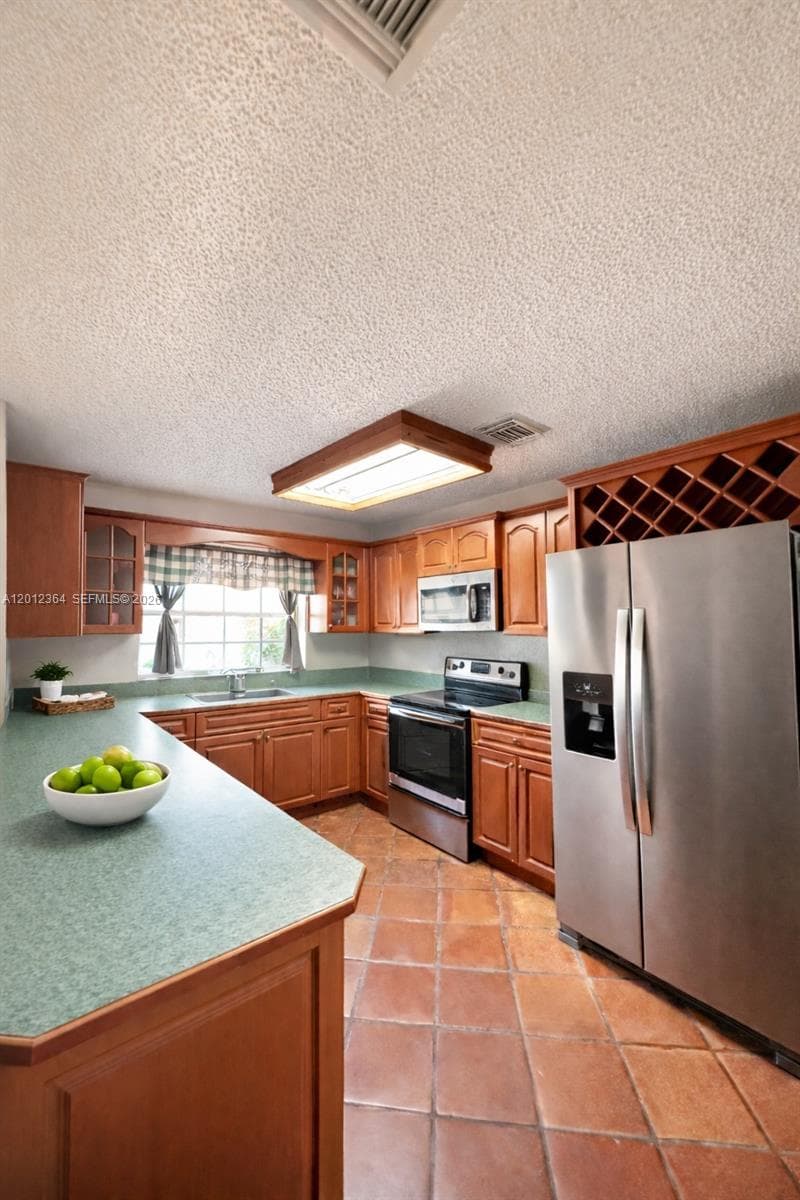 1045 NW 126th Pl, Miami FL 33182 — 4
