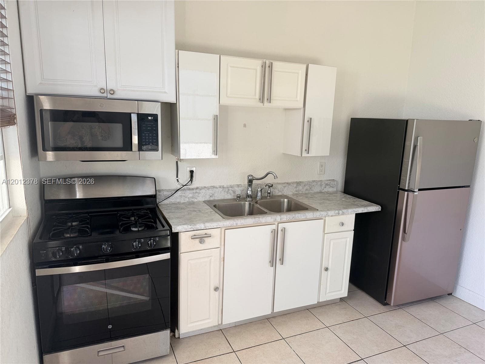 3620 NW 19th St # 3, Miami FL 33125 — 3