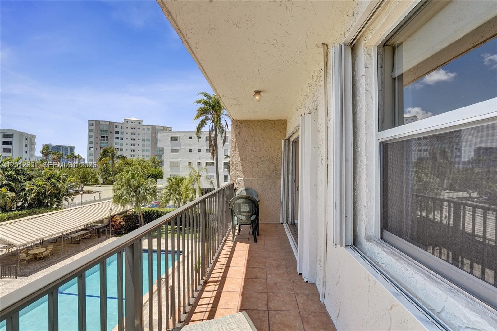 250 181st Dr # 214, Sunny Isles Beach FL 33160 — 2