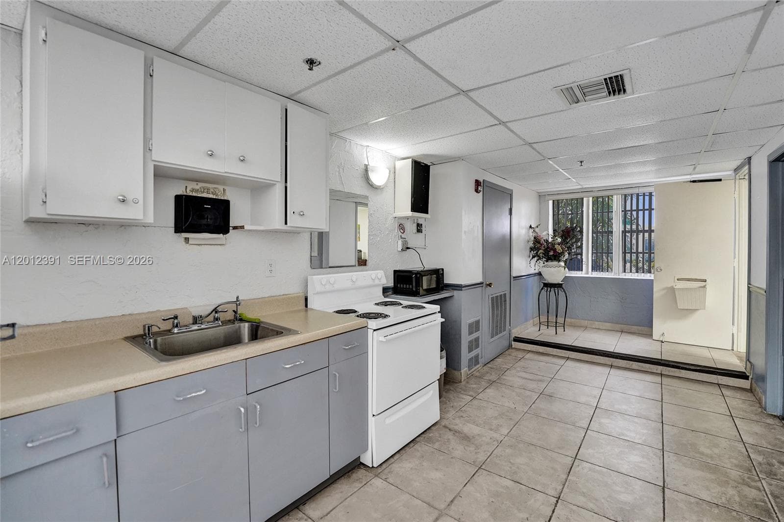 250 181st Dr # 214, Sunny Isles Beach FL 33160 — 53