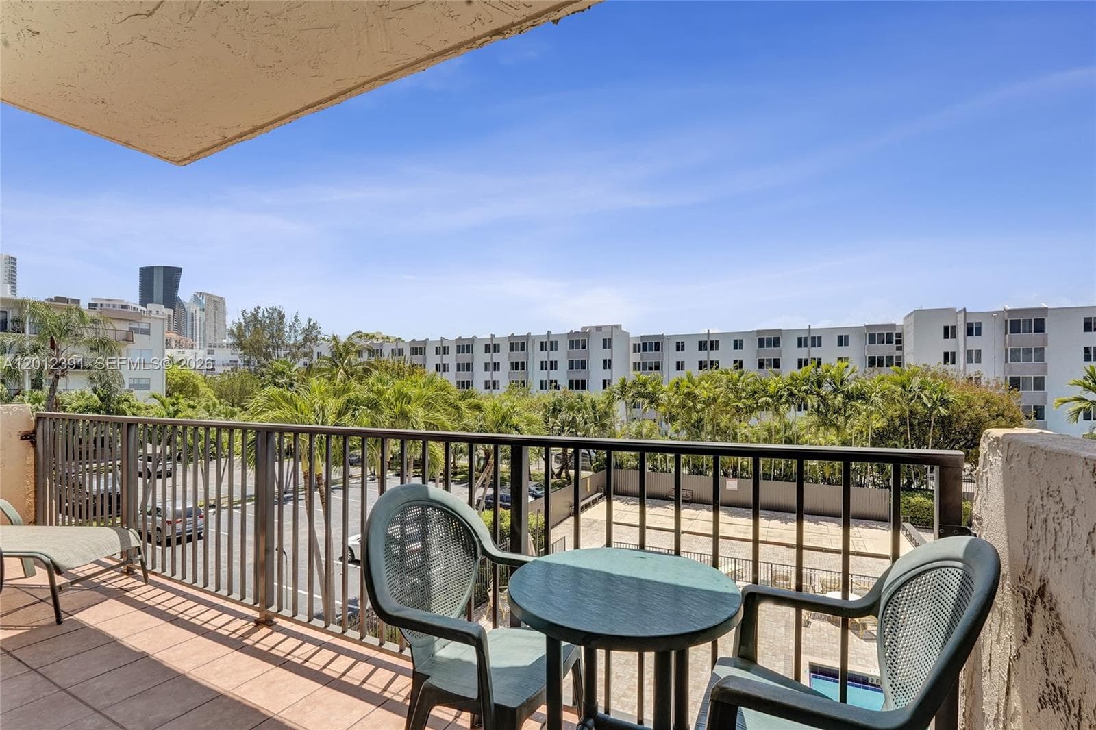 250 181st Dr # 214, Sunny Isles Beach FL 33160 — 1