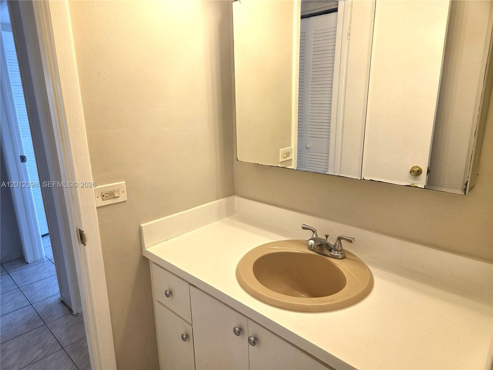 4670 W 13th Ln # 507, Hialeah FL 33012 — 23