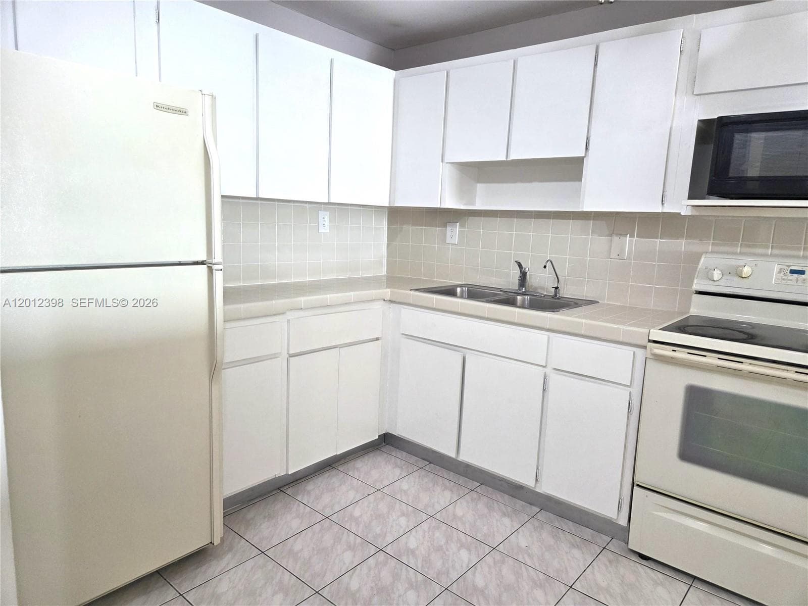 4670 W 13th Ln # 507, Hialeah FL 33012 — 4