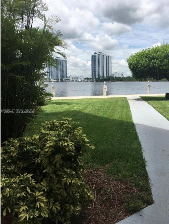 3020 Marcos Dr # S103, Aventura FL 33160 — 27