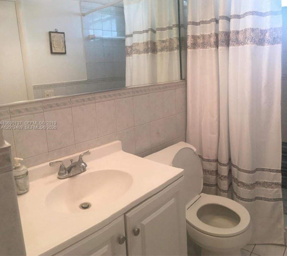 3020 Marcos Dr # S103, Aventura FL 33160 — 17