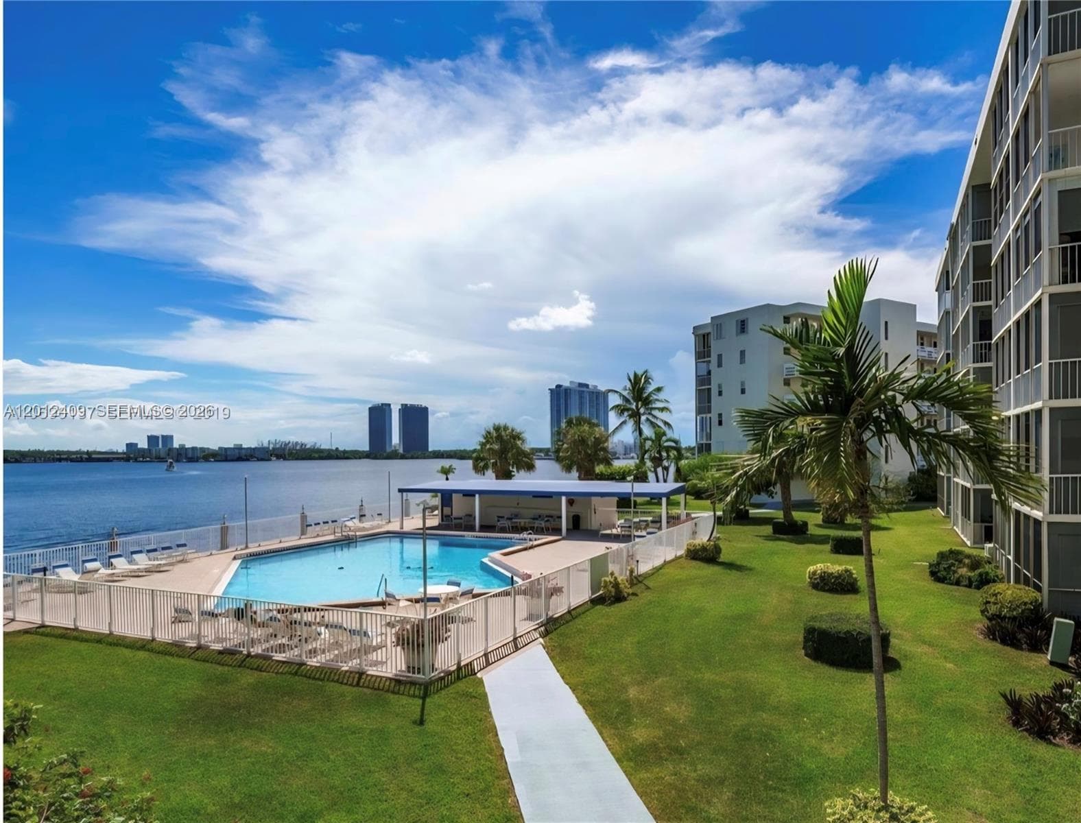 3020 Marcos Dr # S103, Aventura FL 33160 — 26