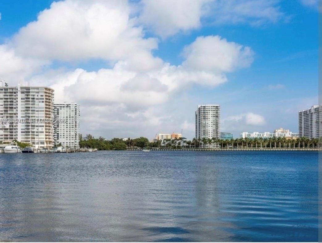 3020 Marcos Dr # S103, Aventura FL 33160 — 5
