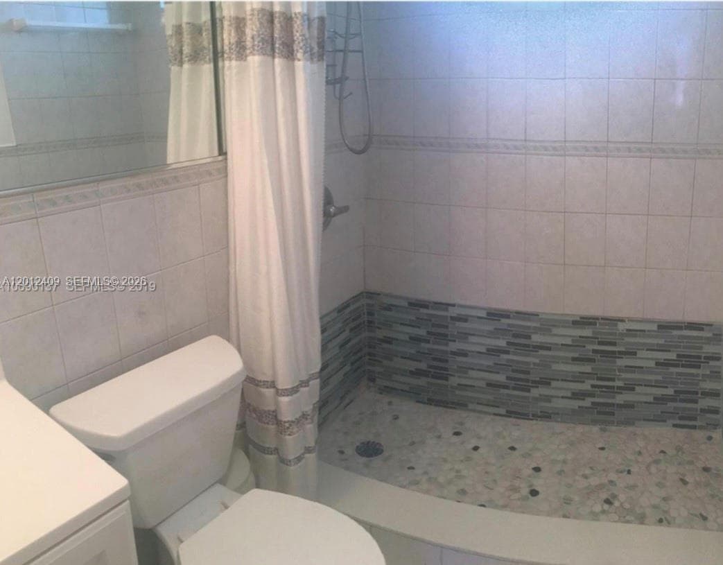 3020 Marcos Dr # S103, Aventura FL 33160 — 18