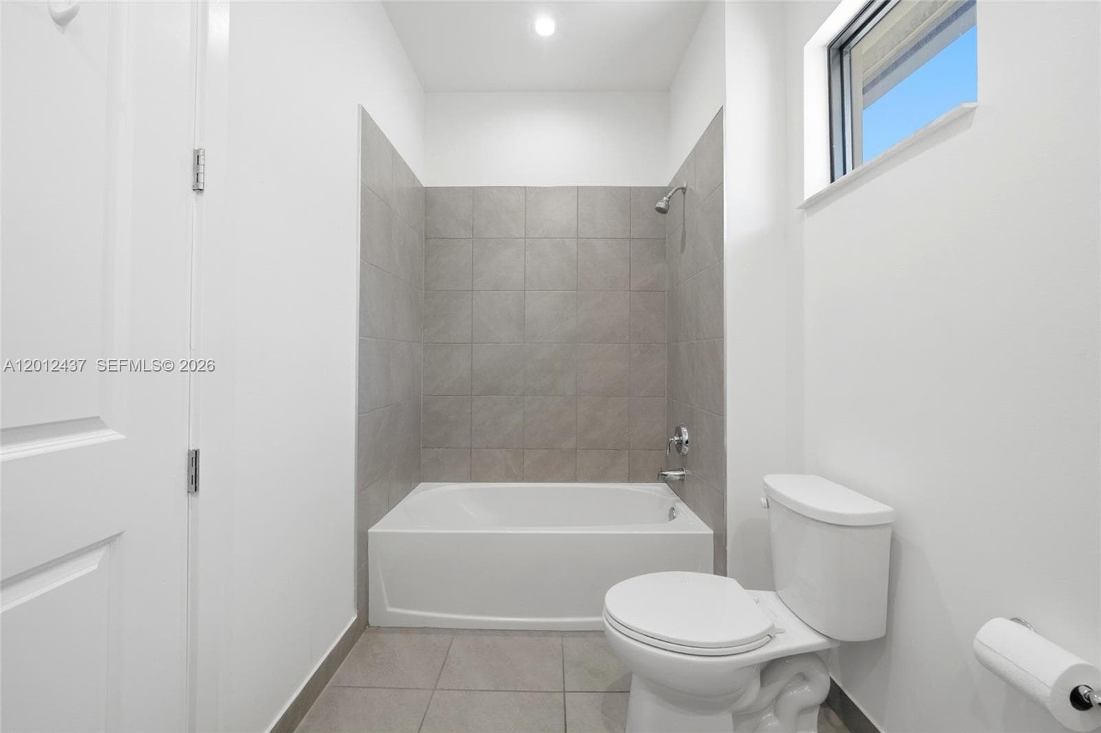 4356 NW 80th Ave, Doral FL 33166 — 32