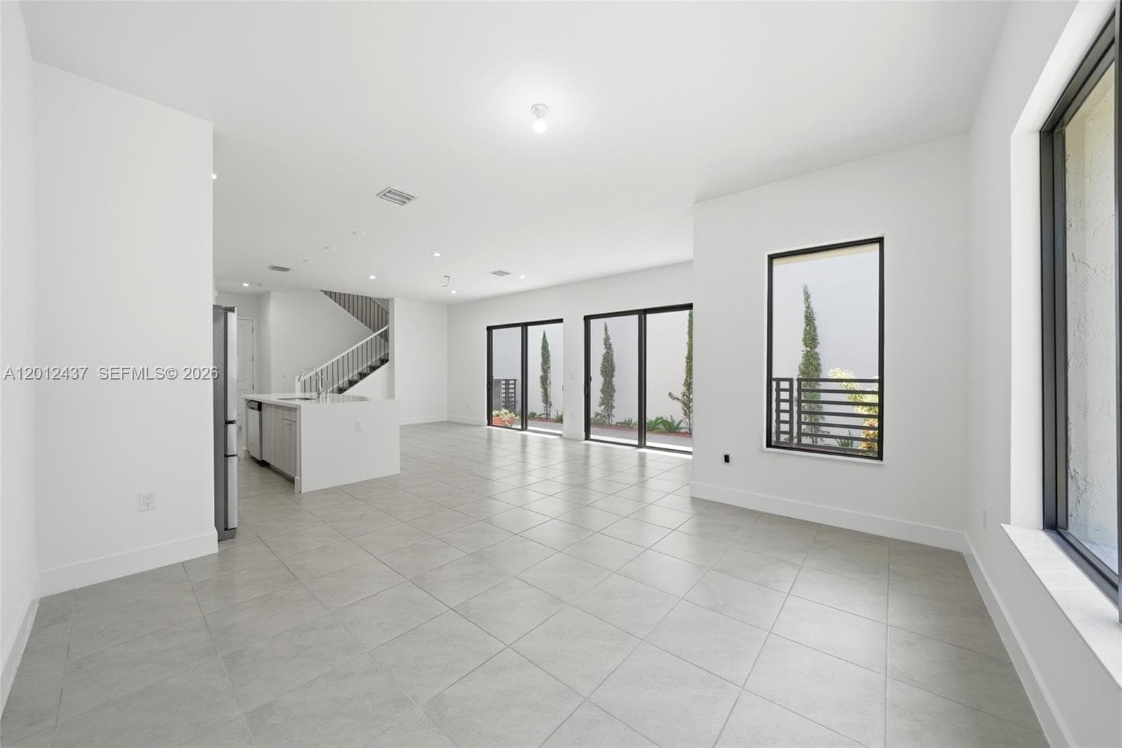 4356 NW 80th Ave, Doral FL 33166 — 10