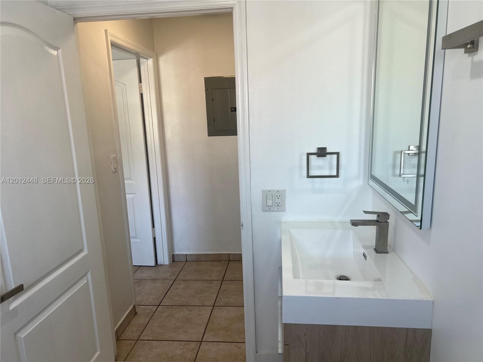 2425 W 76th St # 207, Hialeah FL 33016 — 18