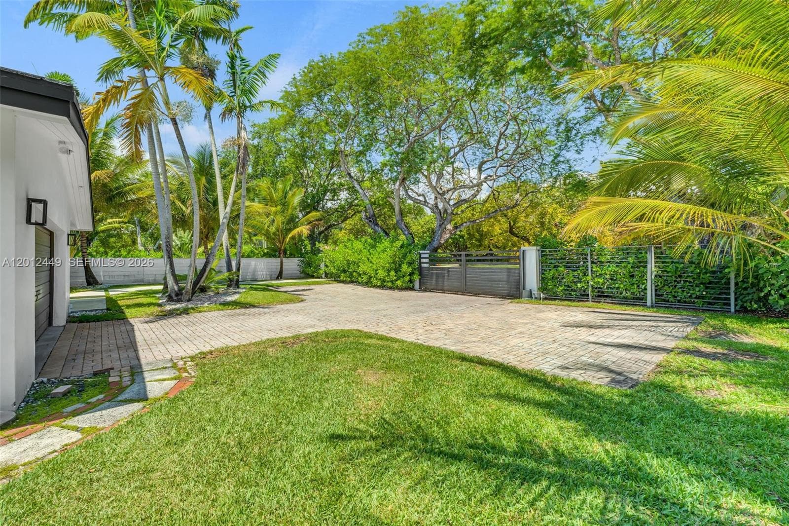 6200 SW 118th St, Pinecrest FL 33156 — 8