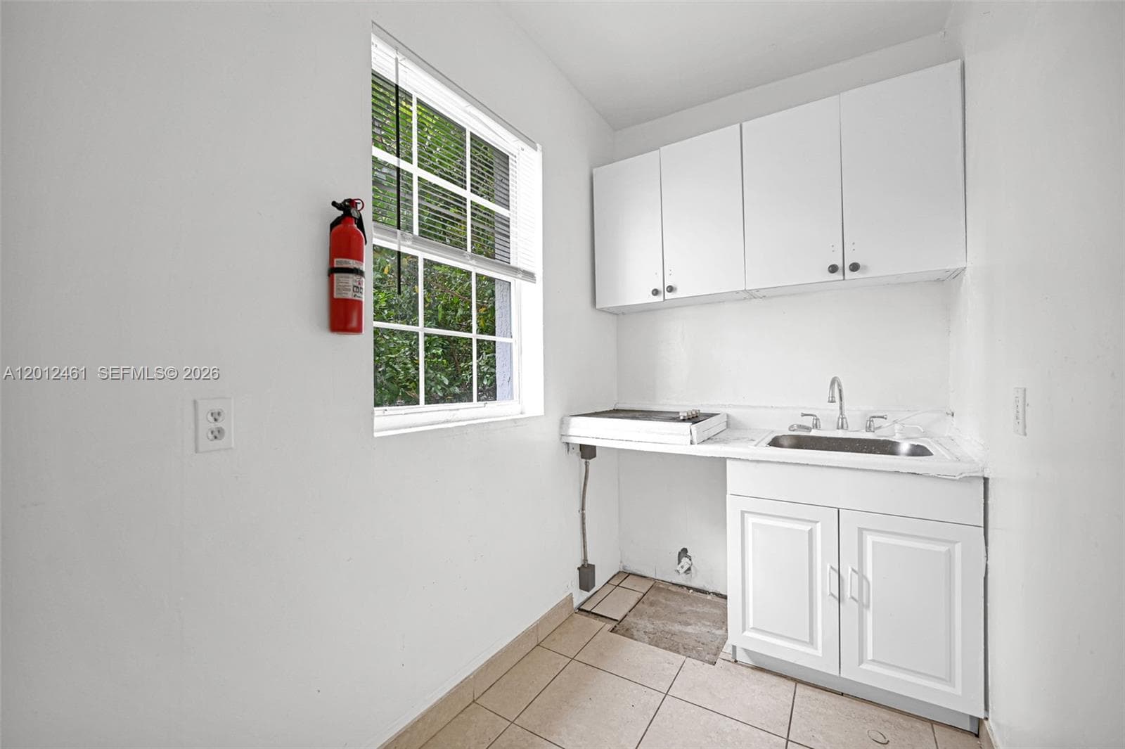 452 NE 30th St, Miami FL 33137 — 61