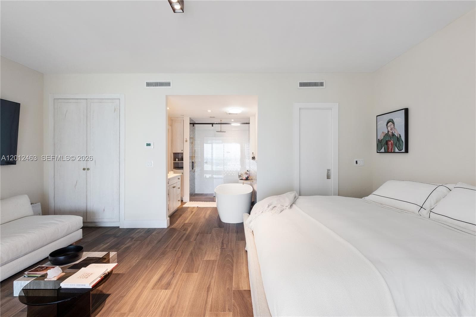1040 Biscayne Blvd # 1602, Miami FL 33132 — 17