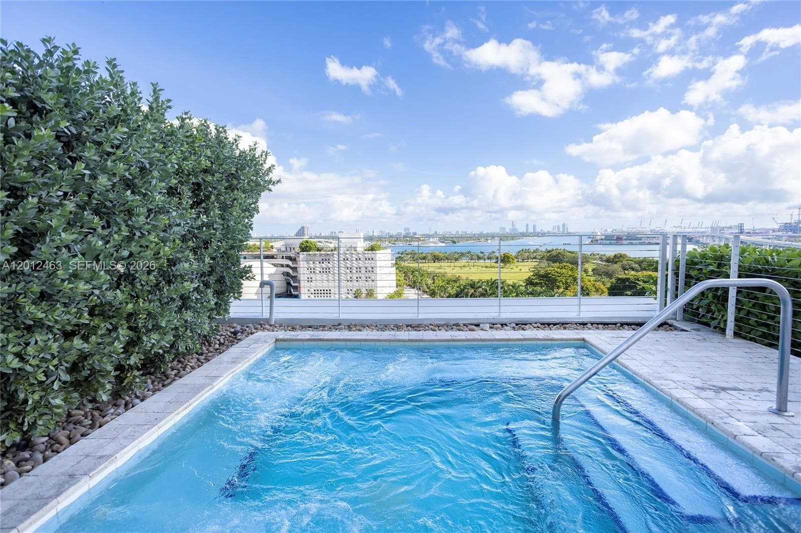 1040 Biscayne Blvd # 1602, Miami FL 33132 — 33