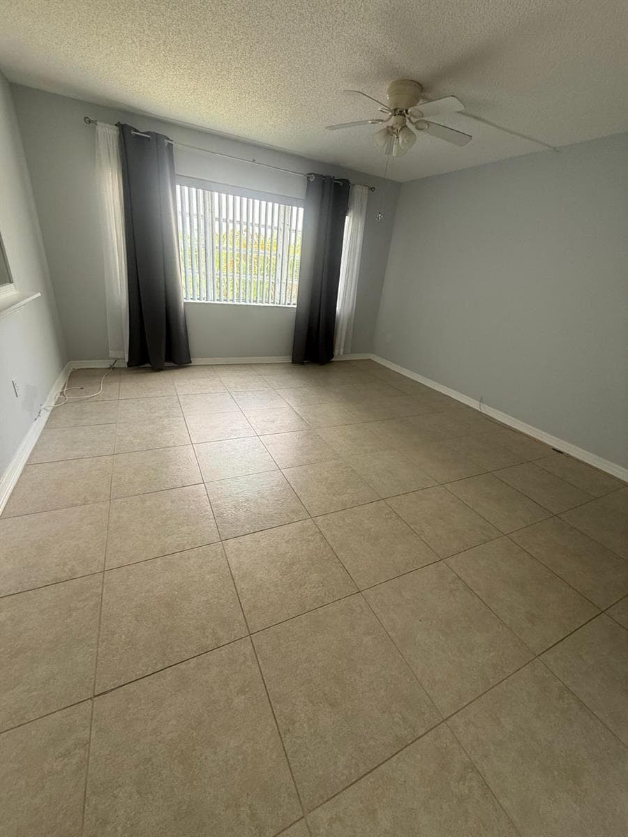 877 NE 195th Street # 320, Miami FL 33179 — 16