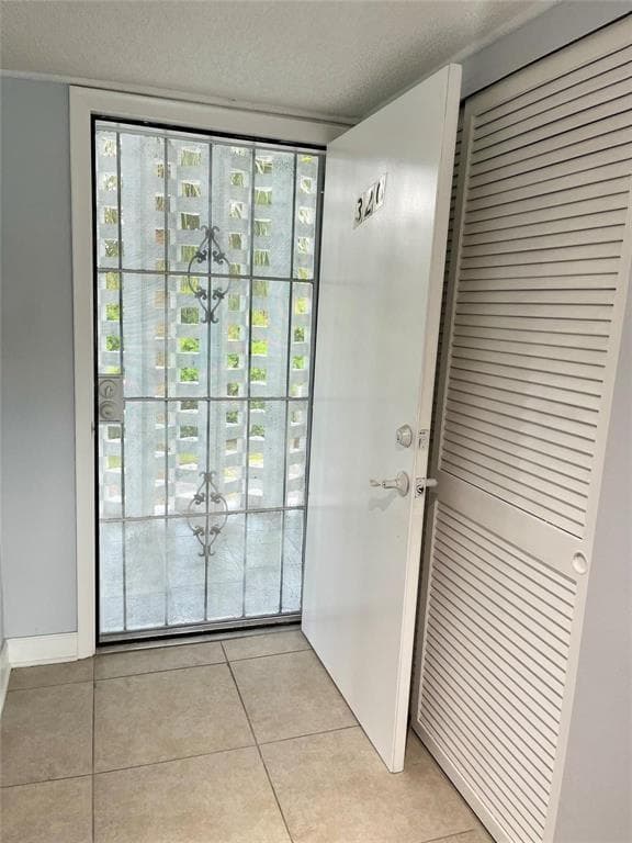 877 NE 195th Street # 320, Miami FL 33179 — 12