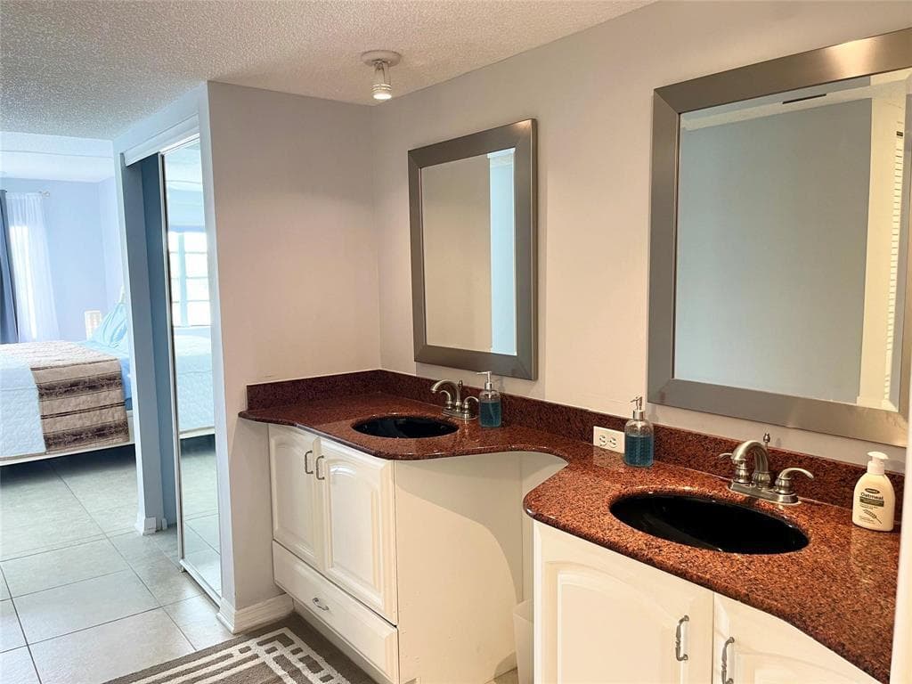 877 NE 195th Street # 320, Miami FL 33179 — 20