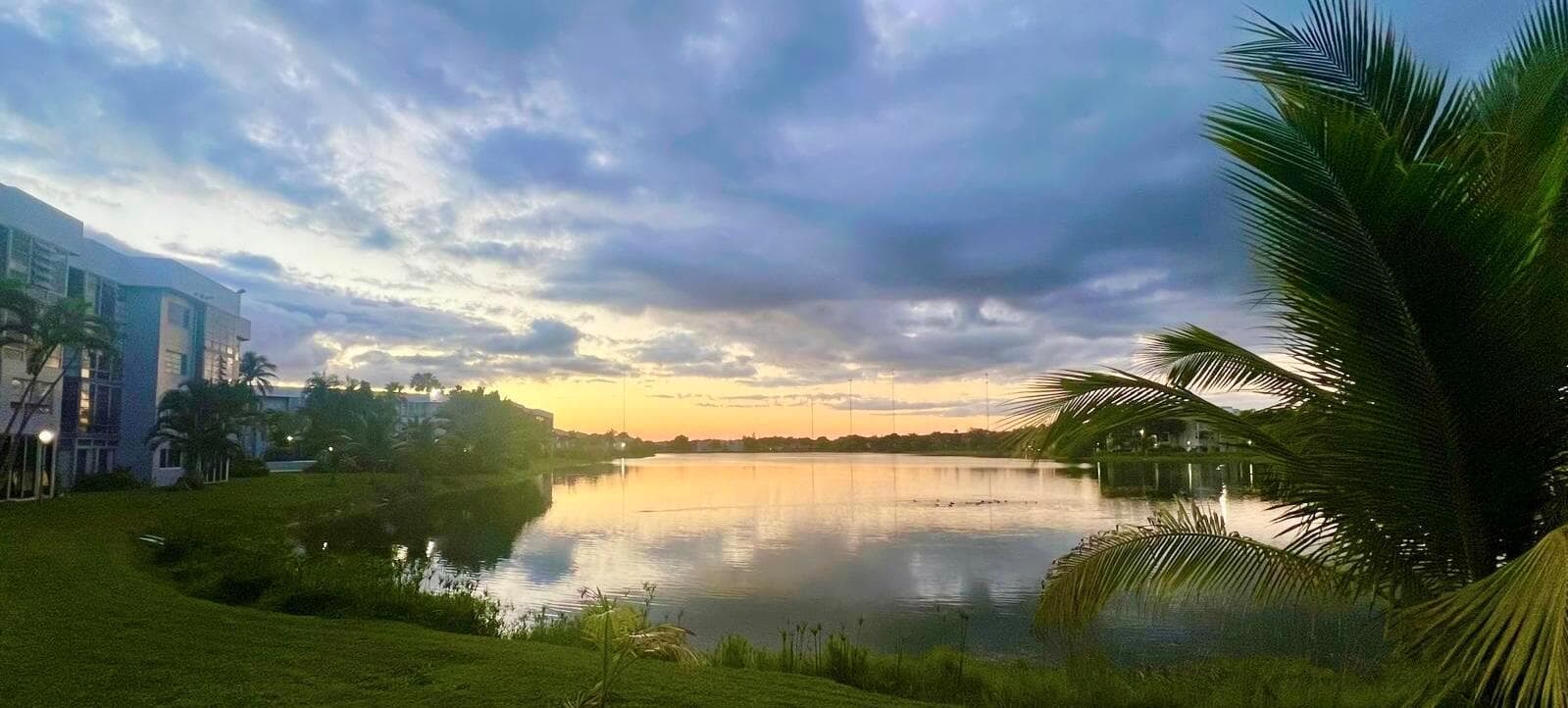 877 NE 195th Street # 320, Miami FL 33179 — 33
