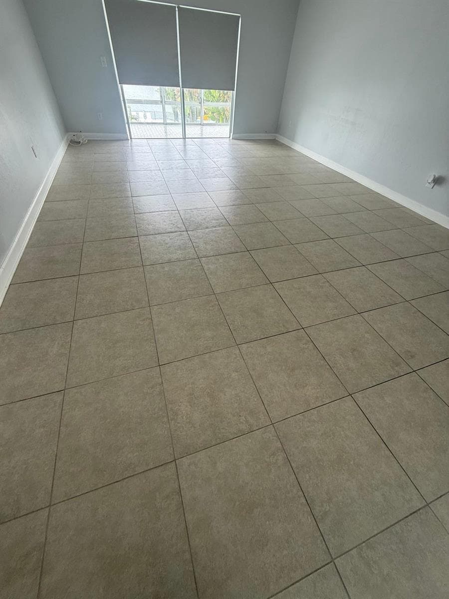 877 NE 195th Street # 320, Miami FL 33179 — 14