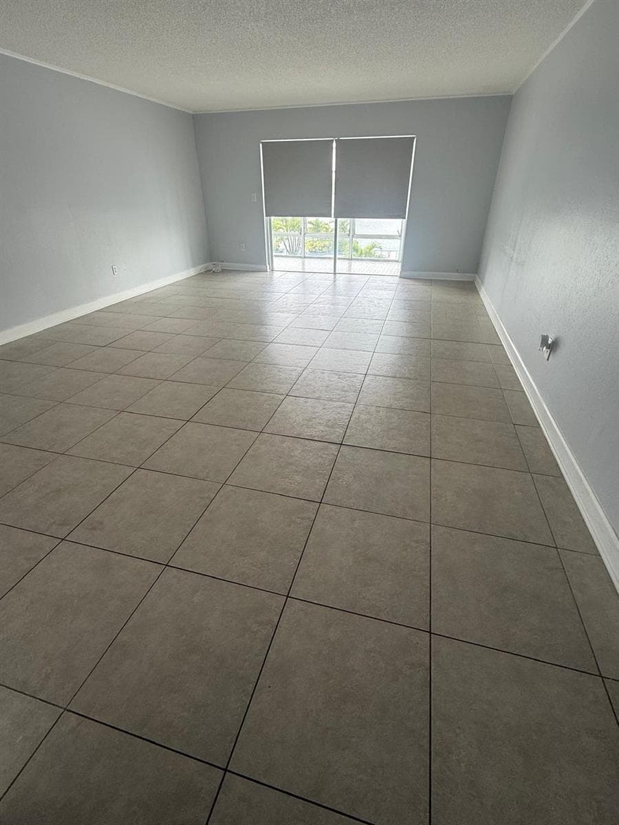877 NE 195th Street # 320, Miami FL 33179 — 15