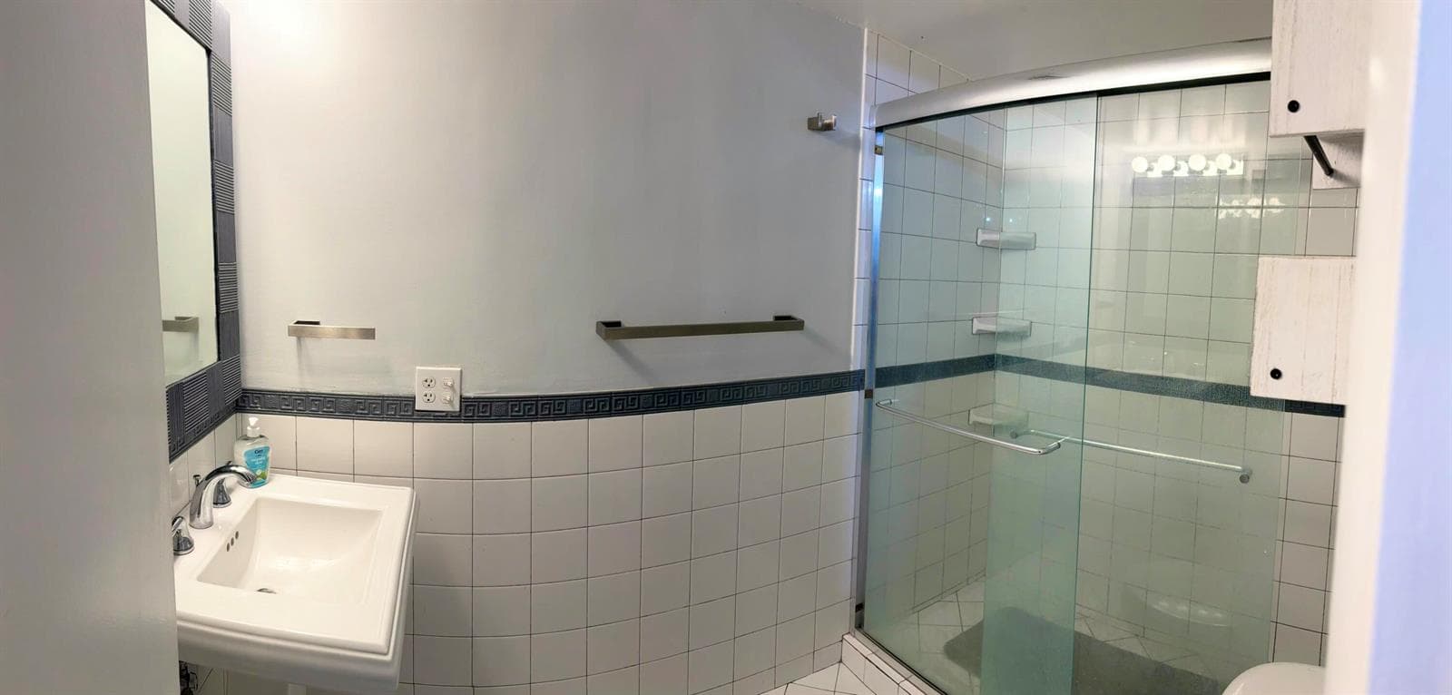 877 NE 195th Street # 320, Miami FL 33179 — 31