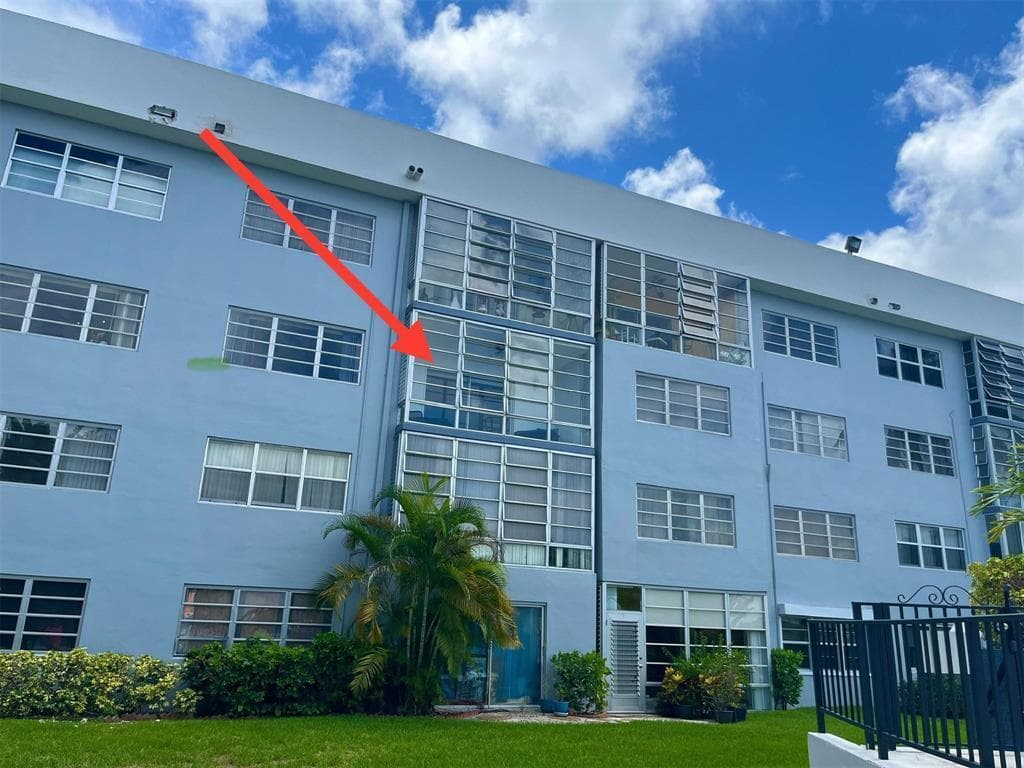 877 NE 195th Street # 320, Miami FL 33179 — 8