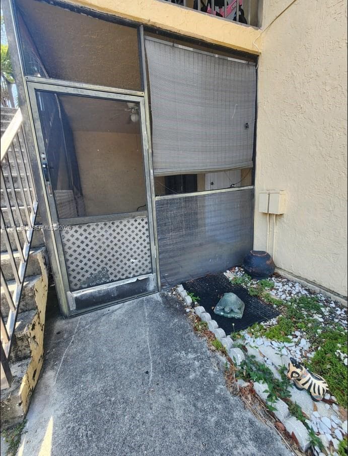 15619 SW 73rd Cir Ter # 9, Miami FL 33193 — 2