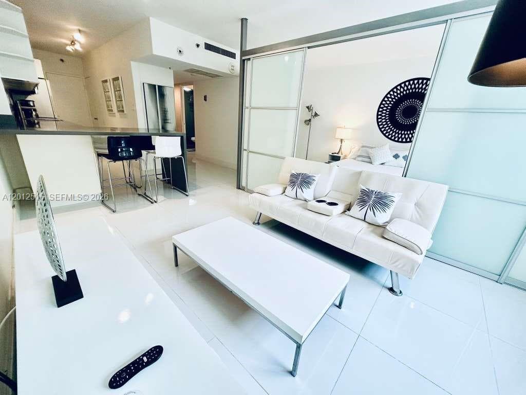 100 Lincoln Rd # 526, Miami Beach FL 33139 — 2