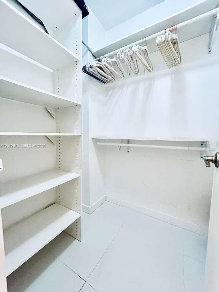 100 Lincoln Rd # 526, Miami Beach FL 33139 — 10