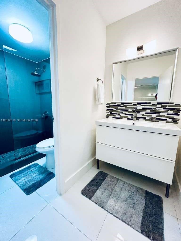 100 Lincoln Rd # 526, Miami Beach FL 33139 — 11