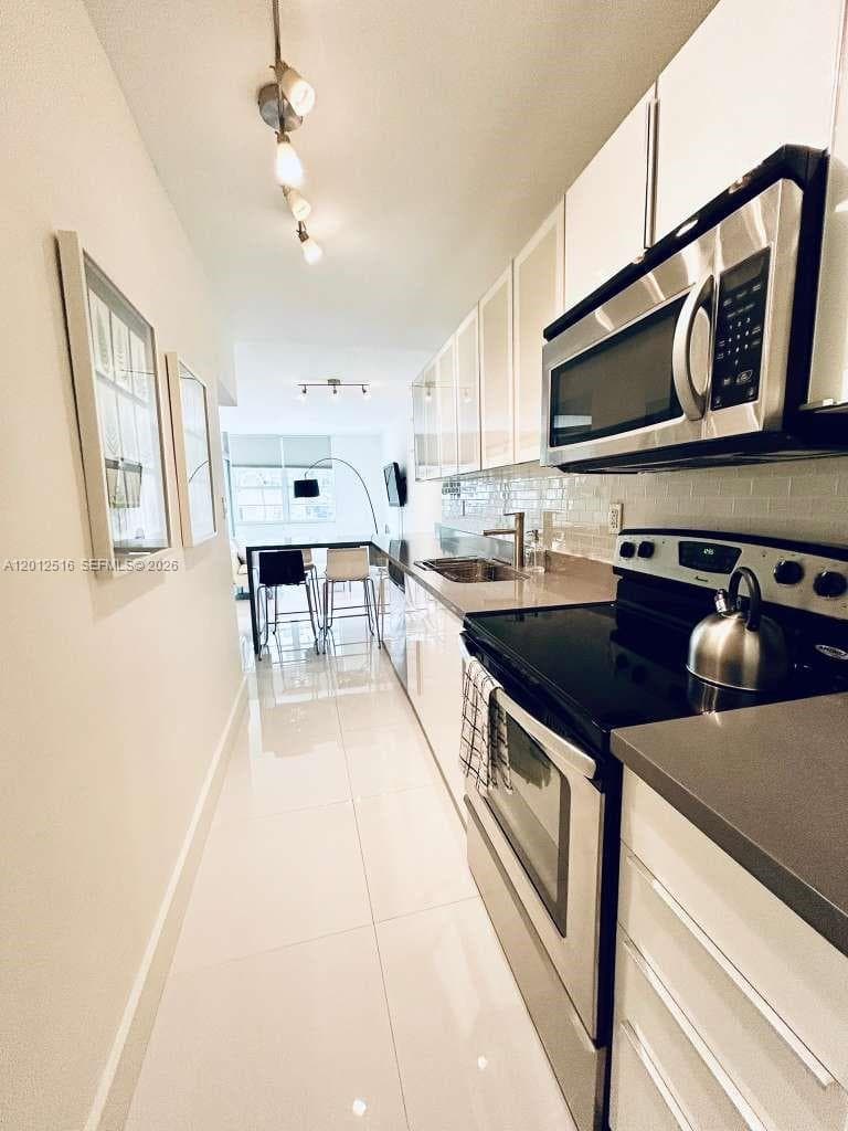 100 Lincoln Rd # 526, Miami Beach FL 33139 — 4