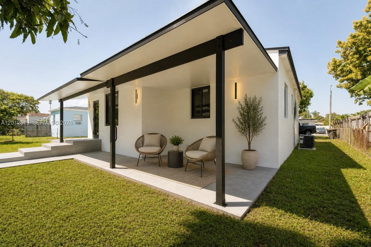 220 NW 144th St, Miami FL 33168 — 23