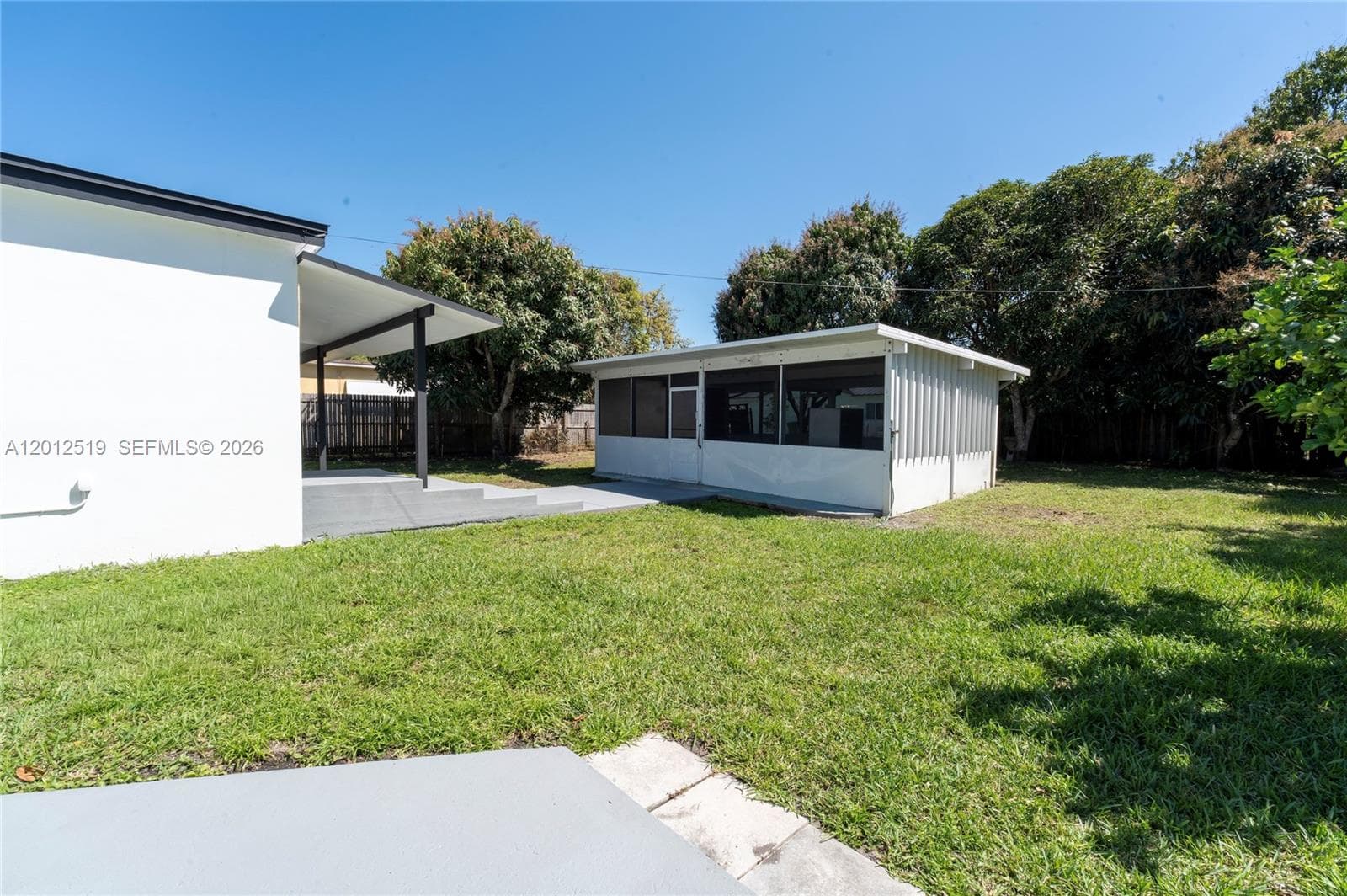 220 NW 144th St, Miami FL 33168 — 28