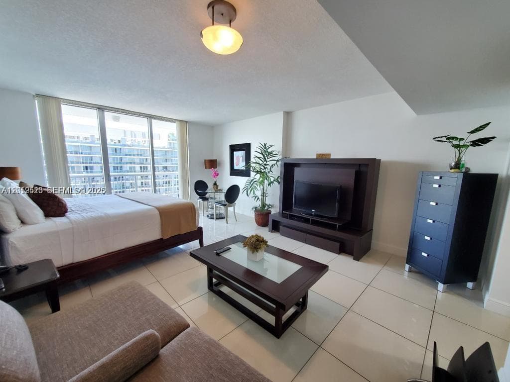 1750 N Bayshore Dr # 5407, Miami FL 33132 — 6