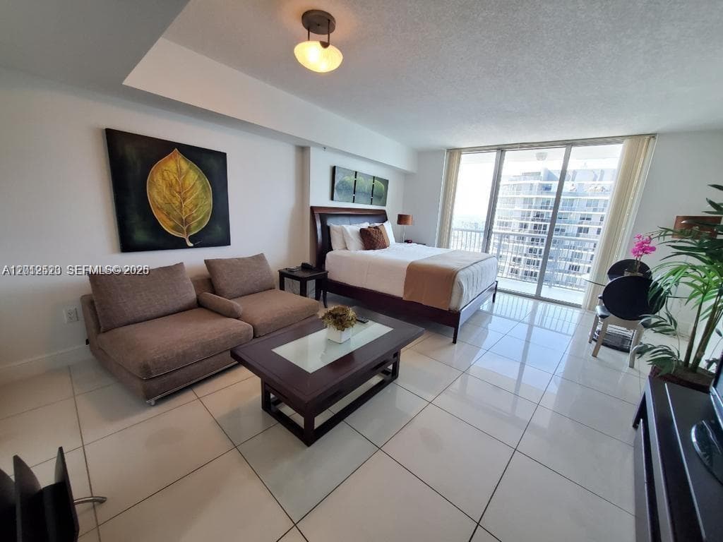 1750 N Bayshore Dr # 5407, Miami FL 33132 — 3